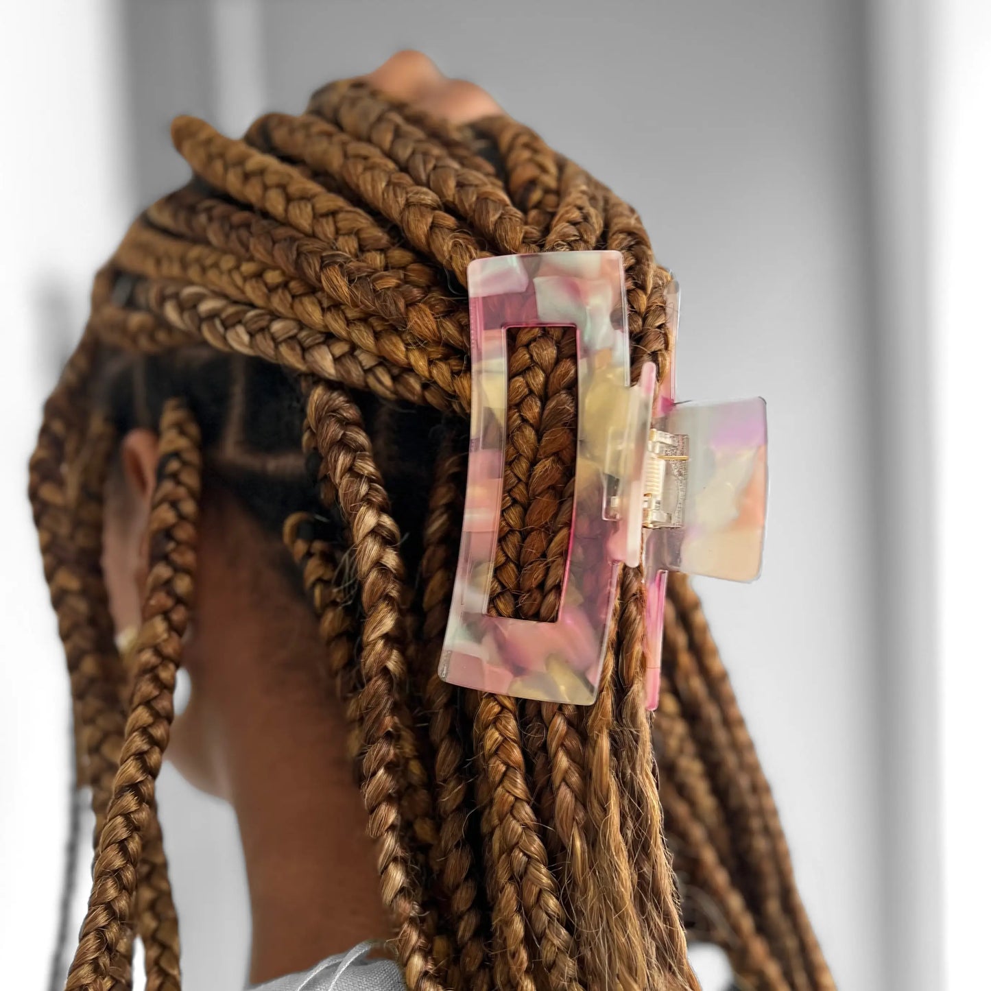 TAWNY HAIRCLIP
